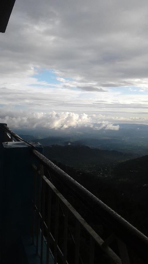 Hotel Lord Krishna Residency McLeod Ganj Zewnętrze zdjęcie